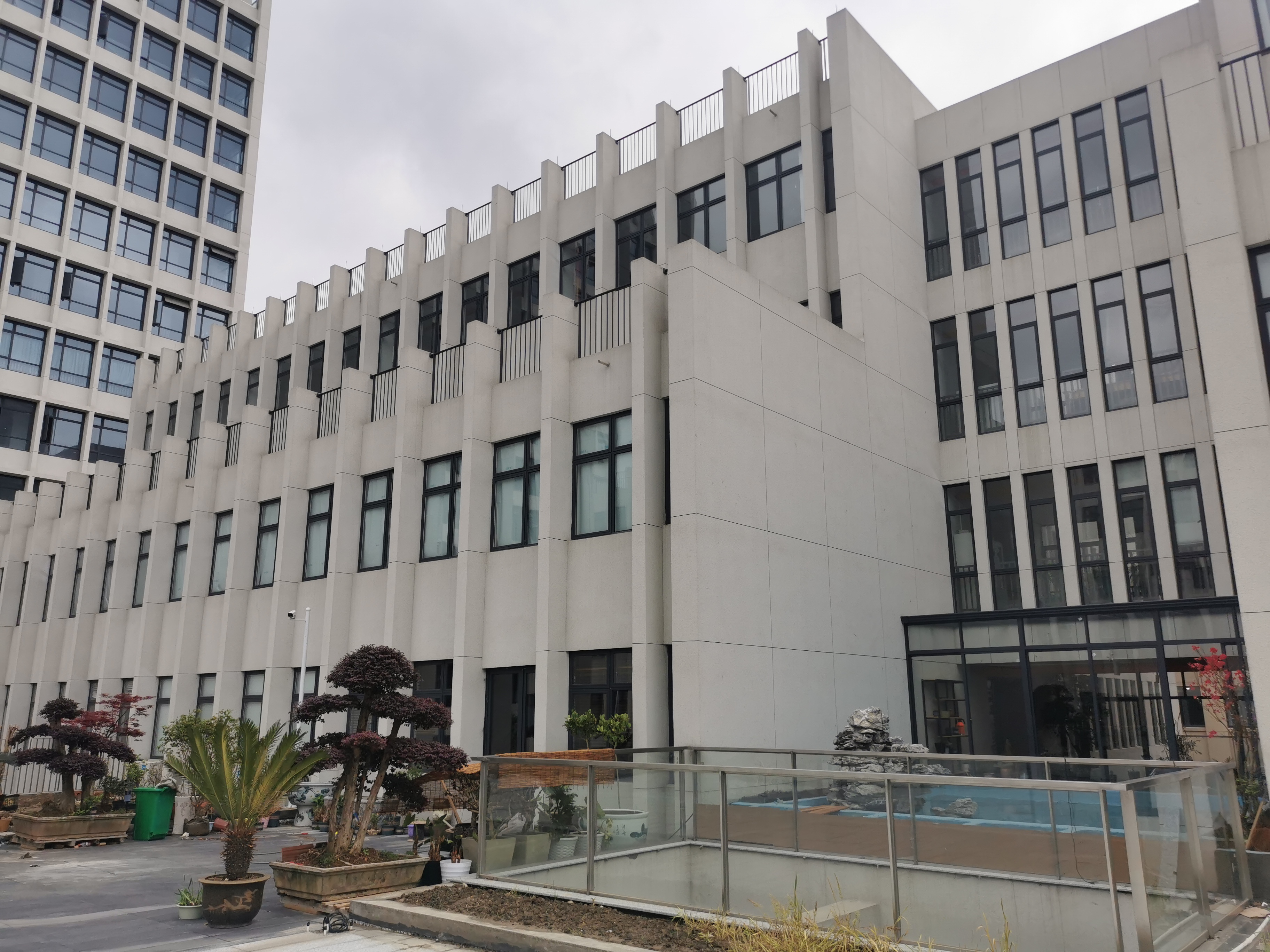 嘉兴市画装服饰有限公司企业图片
