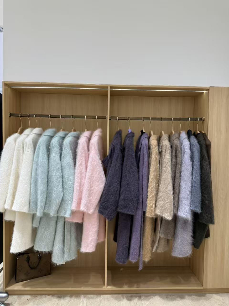 桐乡洛丽兹服饰有限公司企业图片