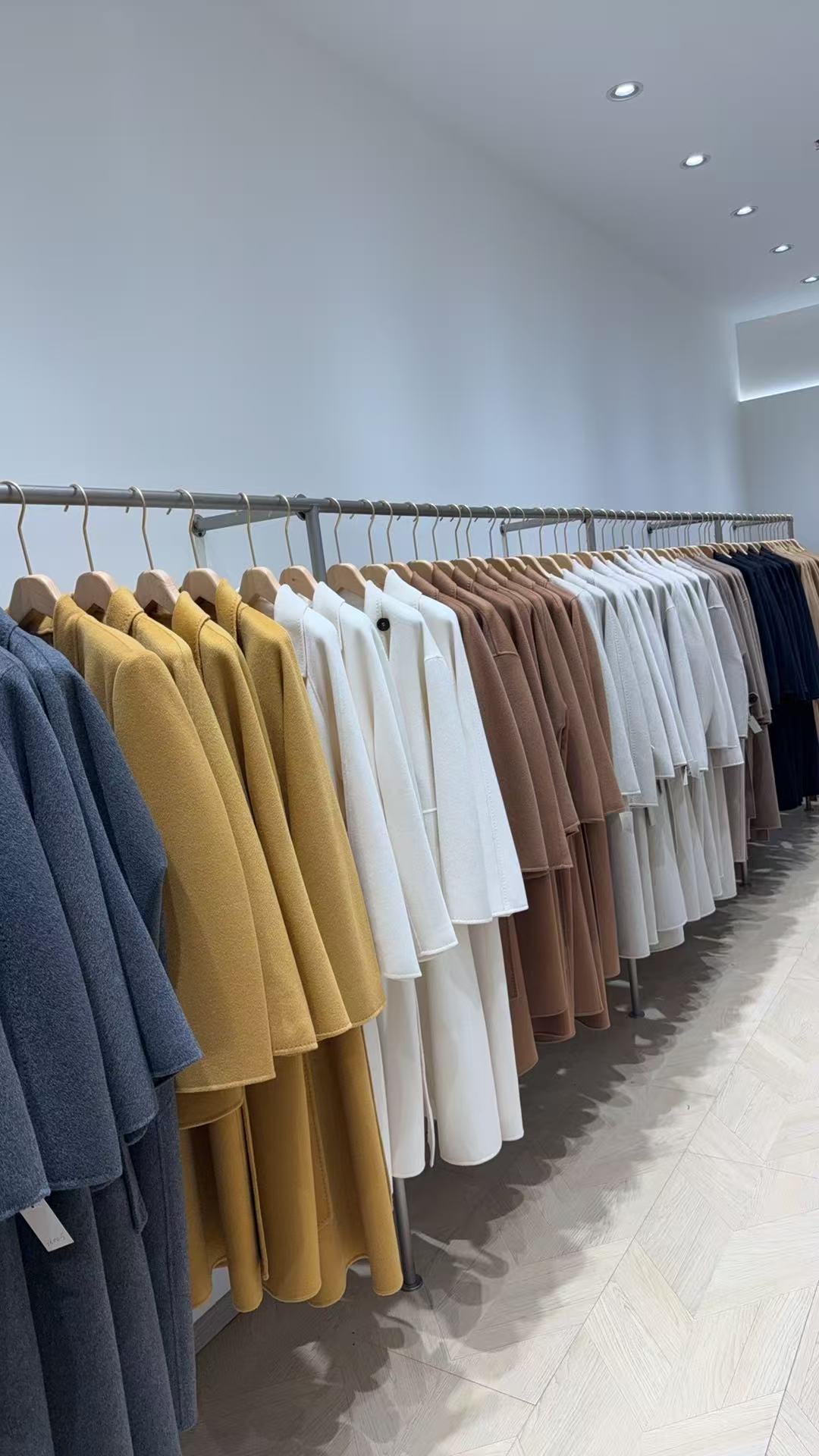 桐乡洛丽兹服饰有限公司企业图片